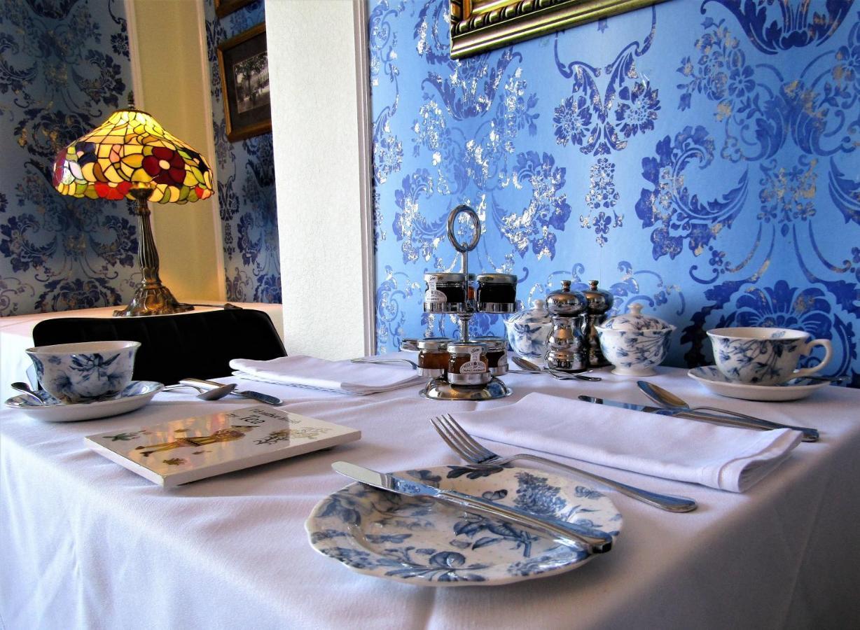Stratford House Exclusively For Adults Hotel Llandudno Bagian luar foto
