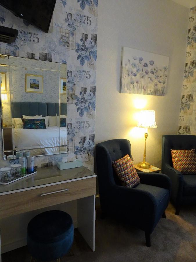 Stratford House Exclusively For Adults Hotel Llandudno Bagian luar foto