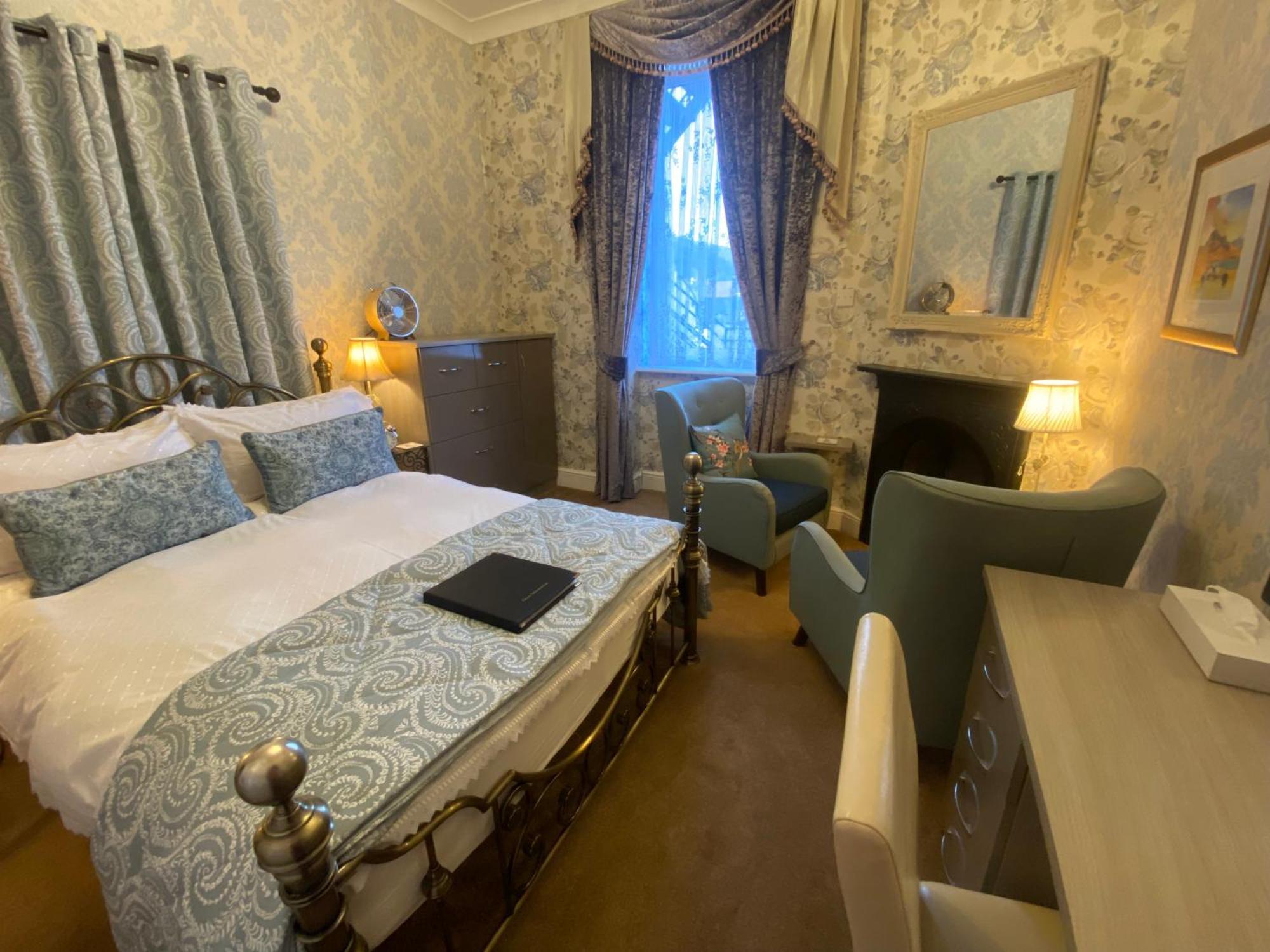 Stratford House Exclusively For Adults Hotel Llandudno Bagian luar foto