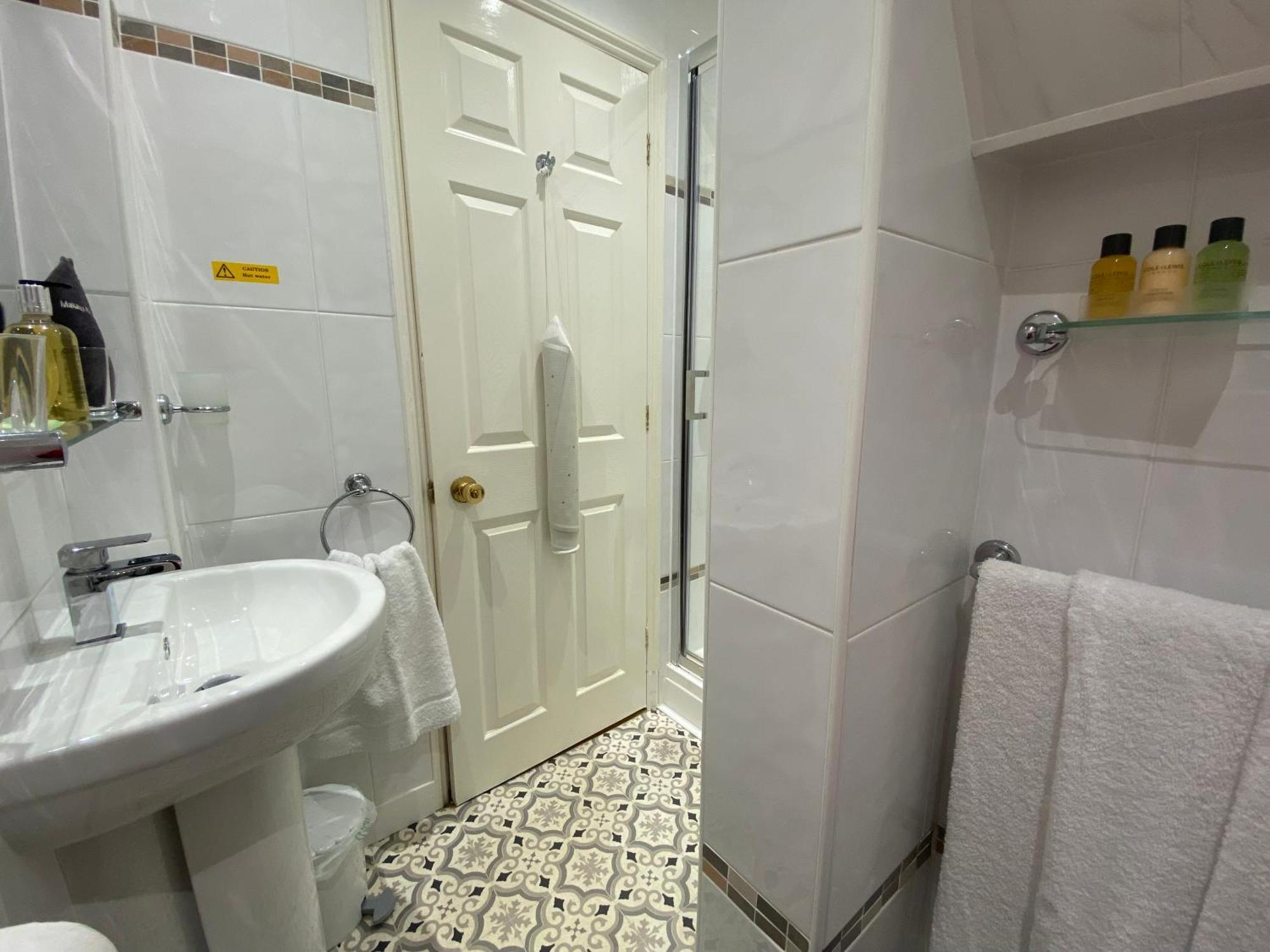 Stratford House Exclusively For Adults Hotel Llandudno Bagian luar foto