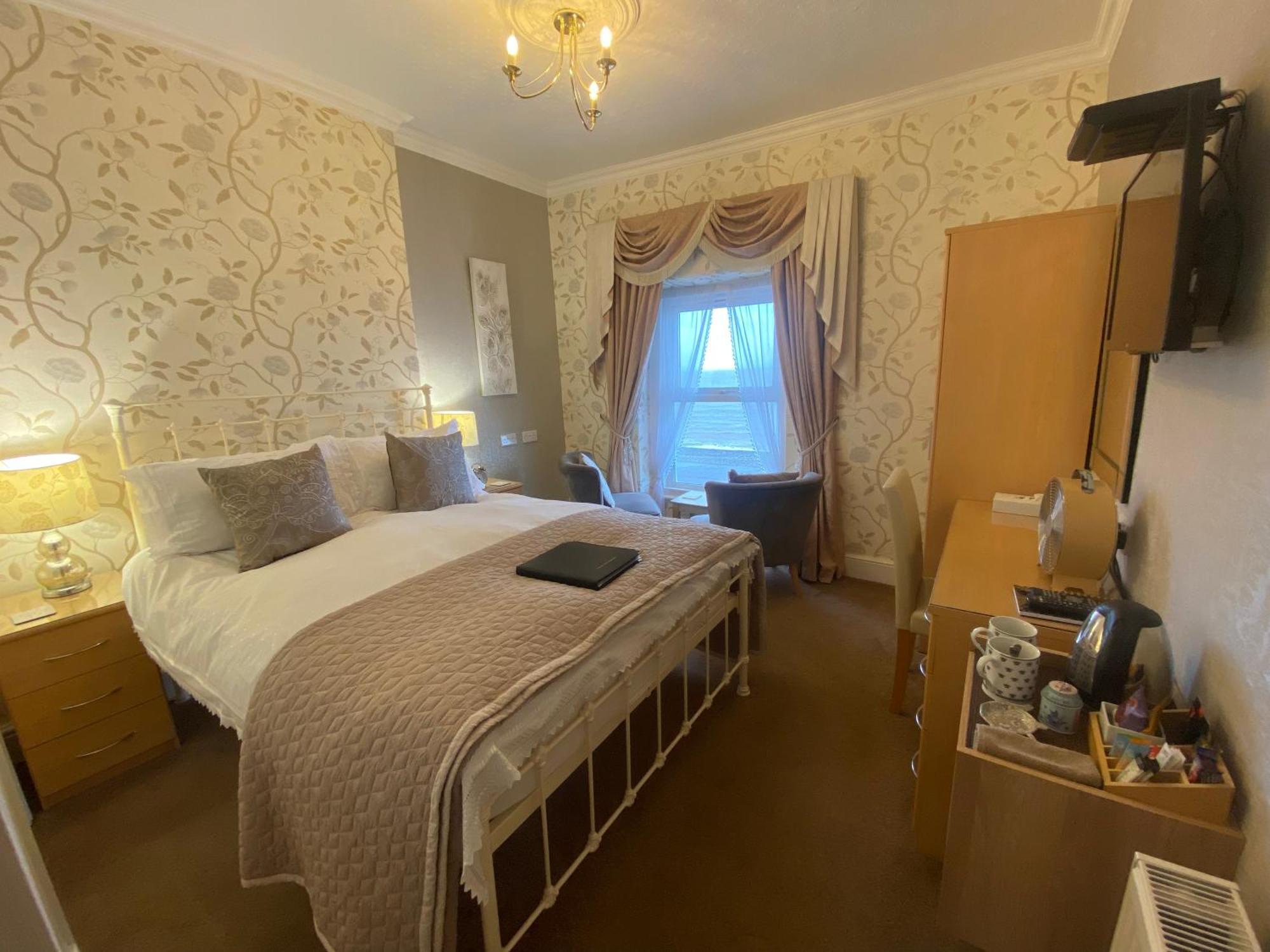 Stratford House Exclusively For Adults Hotel Llandudno Bagian luar foto